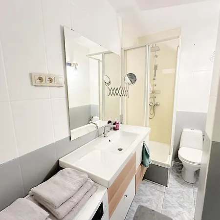 Apartament 公寓 *